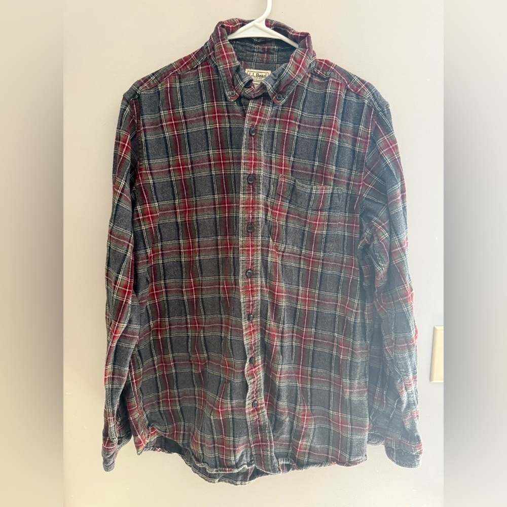 L L Bean Long Sleeve Button Up Flannel Mens SZ M Tall Grey Red Plaid Cotton Fall